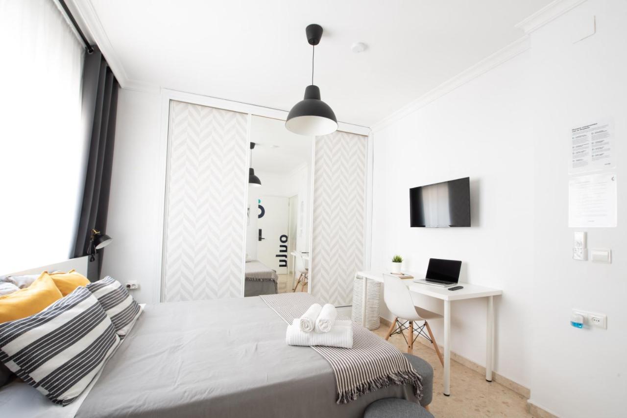 Nordik Rooms Urban - Trinidad "Copenhague" Малага Экстерьер фото