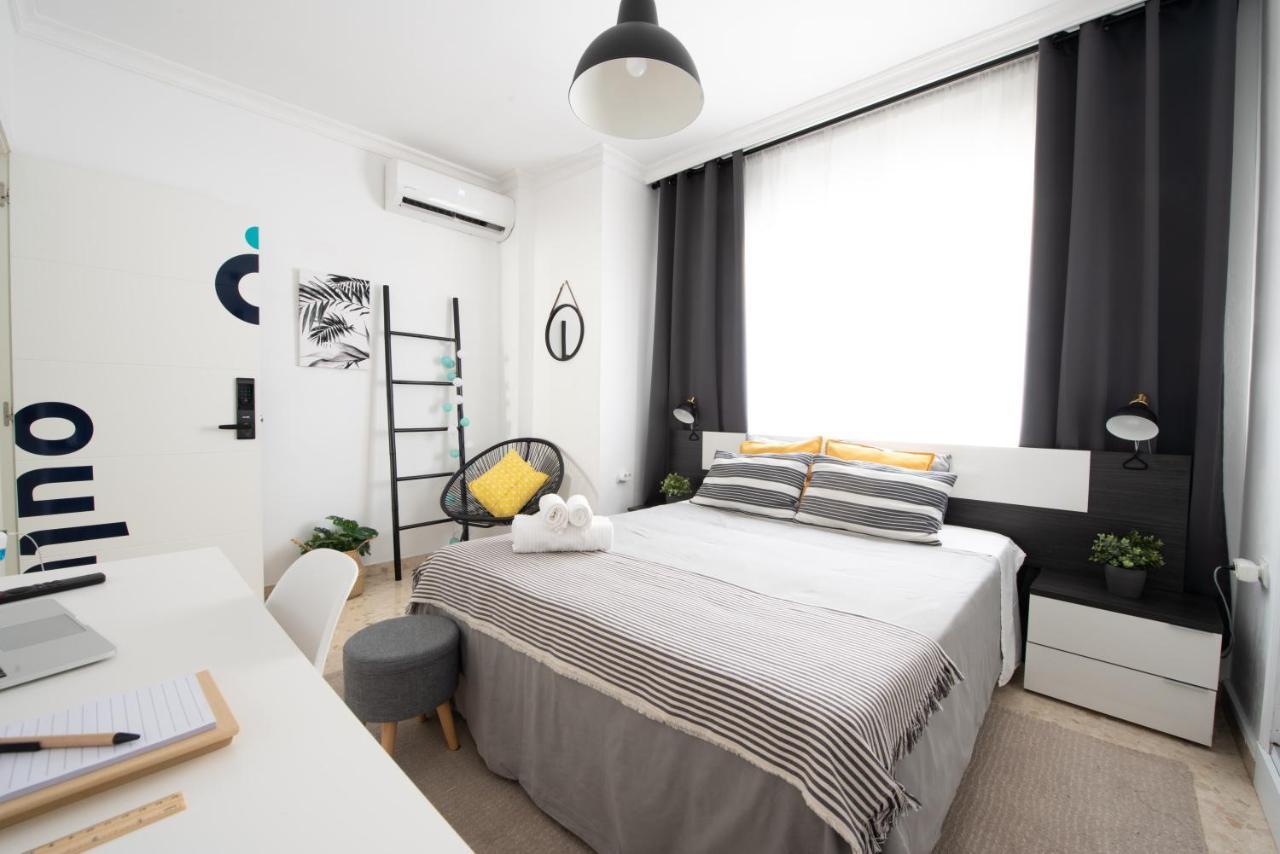 Nordik Rooms Urban - Trinidad "Copenhague" Малага Экстерьер фото