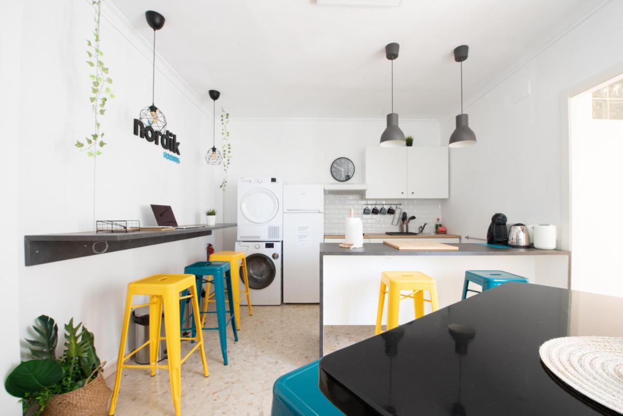 Nordik Rooms Urban - Trinidad "Copenhague" Малага Экстерьер фото
