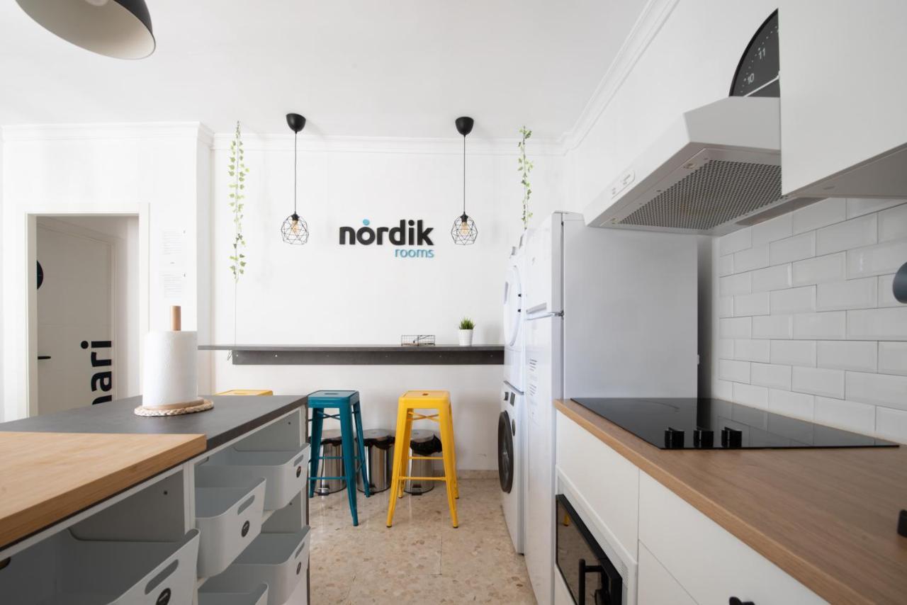 Nordik Rooms Urban - Trinidad "Copenhague" Малага Экстерьер фото