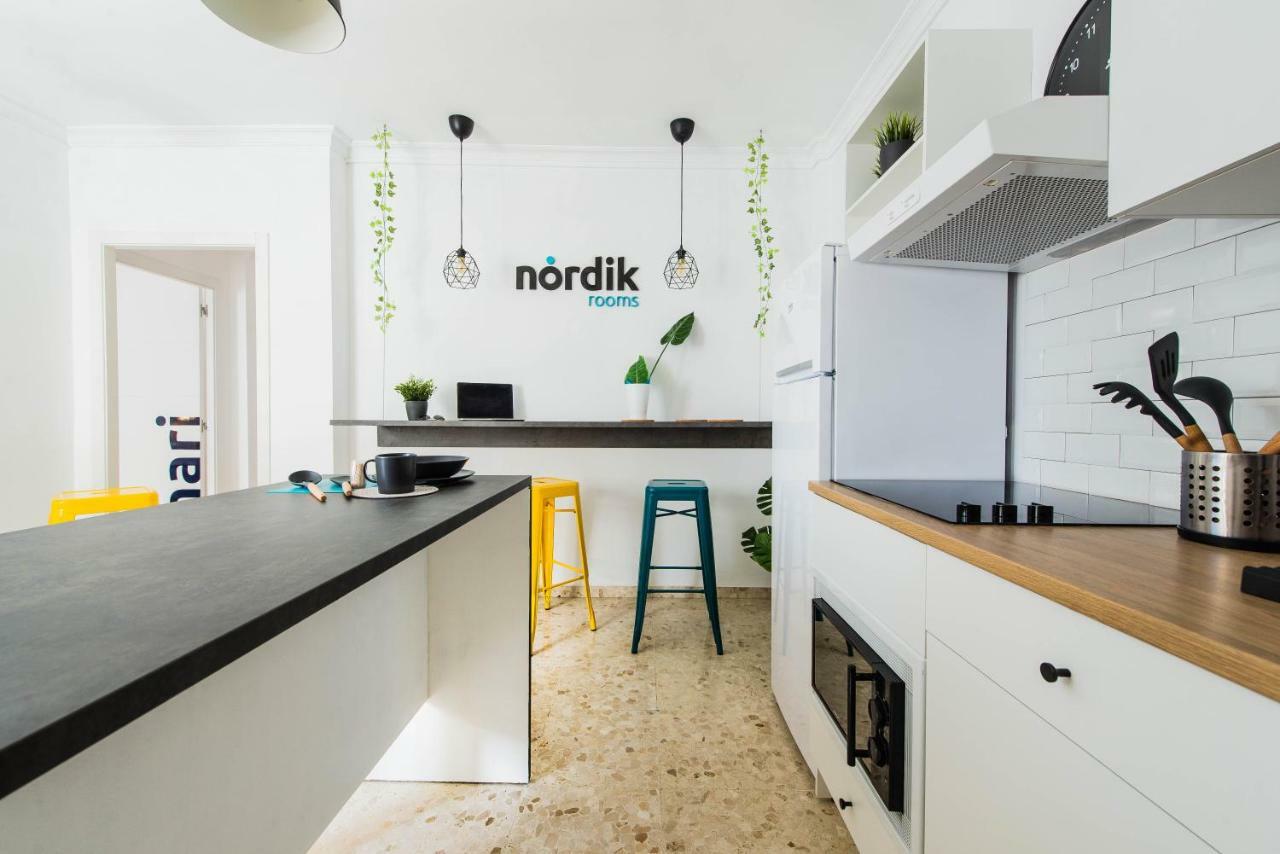 Nordik Rooms Urban - Trinidad "Copenhague" Малага Экстерьер фото