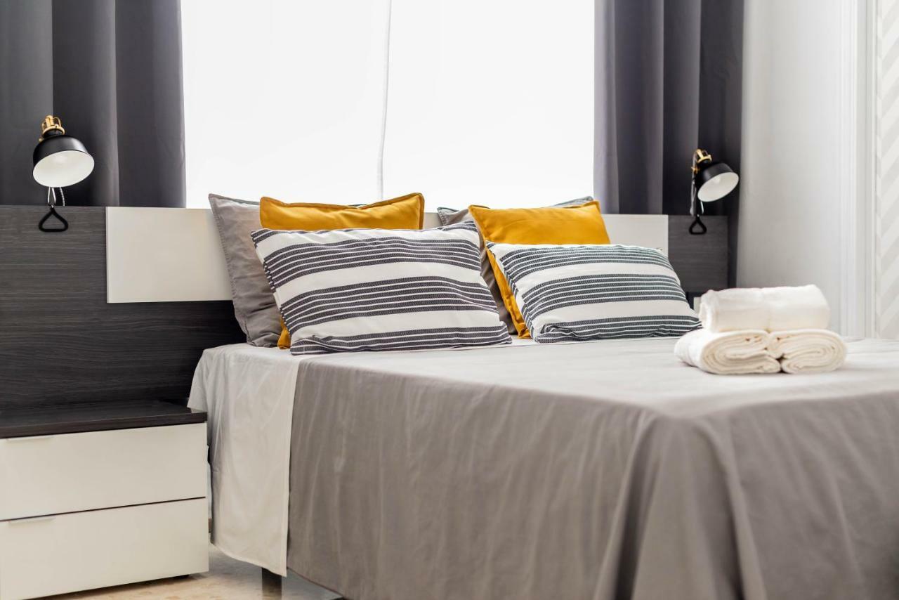 Nordik Rooms Urban - Trinidad "Copenhague" Малага Экстерьер фото